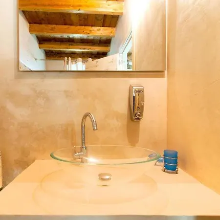 Zona Erchie Piccolo Sleeps 16 Pool Air Con Merine